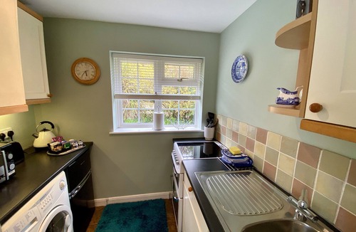Sway Cottage | The Lodge is a peaceful retreat at Rushcroft Farm in the beautiful New Forest.