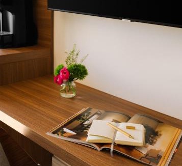 Inglewood Hotel | The Lum Hotel Los Angeles Stadium District