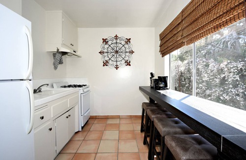 Mar Vista Apartment | The Mclaughlin #12