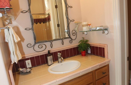 Malibu Apartment | The Mermaid House - Getaway - Surfers Heaven - 28 Day Minimum rental
