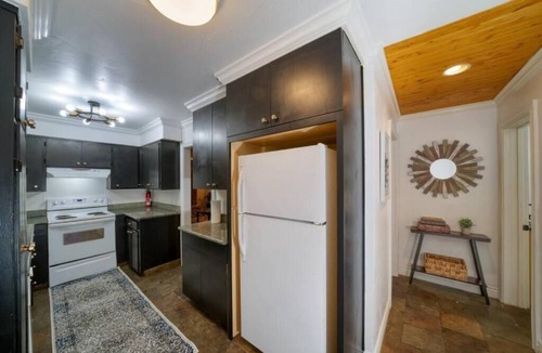 Lakeside Park Cabin | The Moose and Maple Lodge