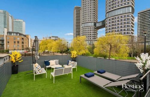 Canary Wharf Boat Rental | The Nautilus - Luxury 2-Bed Floating Home