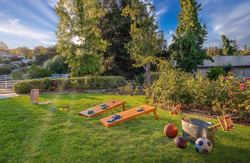 Murrieta House | The Oaktree Estate by Fieldtrip 7 Acre Private Resort with Lake Pool Vineyard