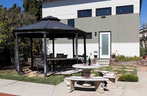 Brea Apartment | The Oasis Patio Pool House