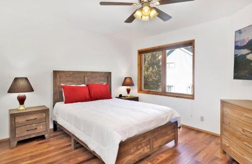 Whispering Forest House | The octagon #2394