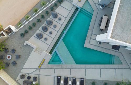 Yucca Valley House | The Overlook by Fieldtrip Modern Luxury with Infinity Pool Views
