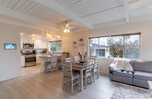 Marina Peninsula Apartment | The Pacific Beachouse
