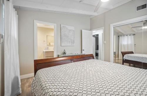 Santa Clarita House | The Perfect Vacation Spot Near Six Flags Magic Mountain