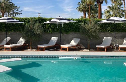 Tahquitz River Estates House | The Pom Pom House