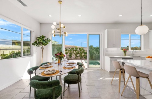 Cathedral City House | The Poppy House - Ultimate Relaxation Awaits!
