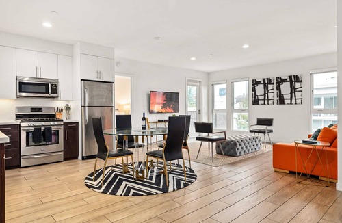 Carthay Circle Condo | The Prada Two-Bedroom Suite