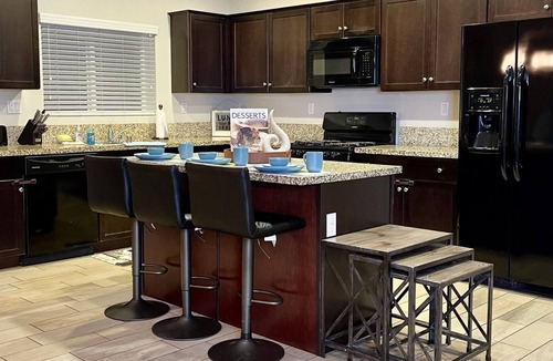 Jurupa Valley House | The Quarryside Home