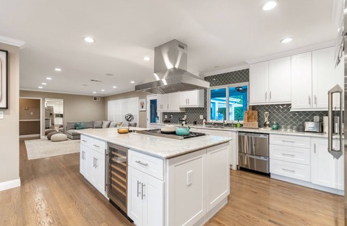 North Hills House | The Rayen Private Acre Oasis in The Valley!