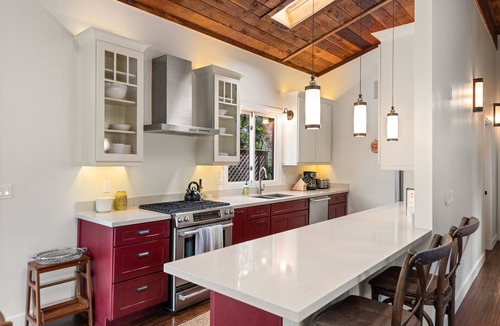 Monte Rio House | The Retreat at River Gardens ~ Spacious, Hot Tub, Riverfront!