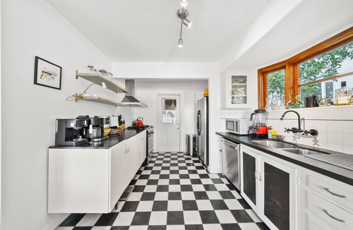 Sunset Junction House | The Robinson Tree House in Silver Lake