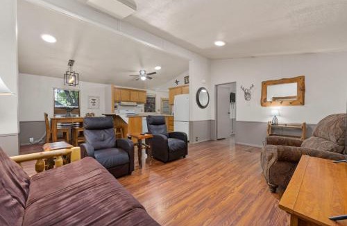Kernville House | The Sequoia House