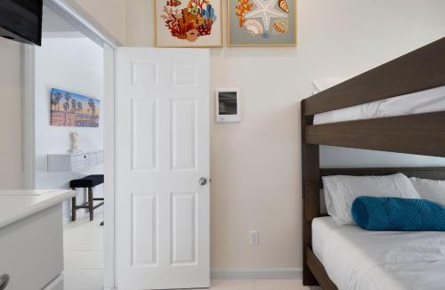 Townsite Villa | The Shining Sea B