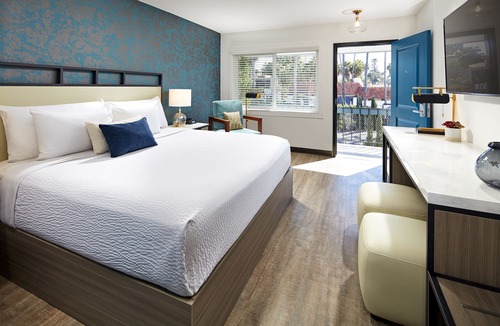 Beach Barber Tract Hotel | The Shoal La Jolla Beach