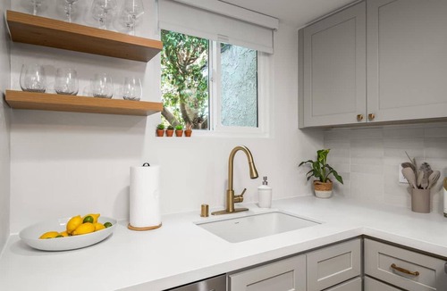 North Redondo Apartment | The South Bay Retreat