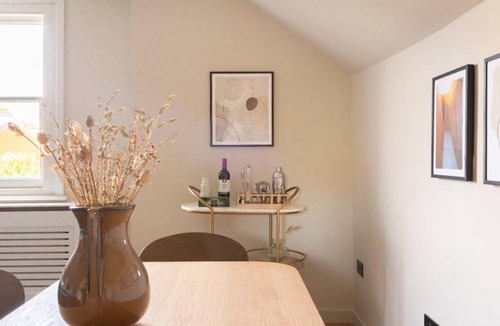 Streatham Apartment | The Streatham Common - Modern & Bright 2BDR Apartment