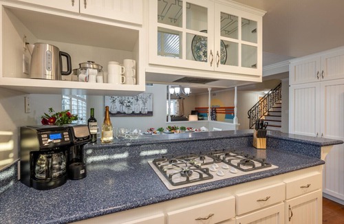 La Palma Apartment | The Sunshine Poolhouse w/2 Primary Suites - 15 Min to Disney!