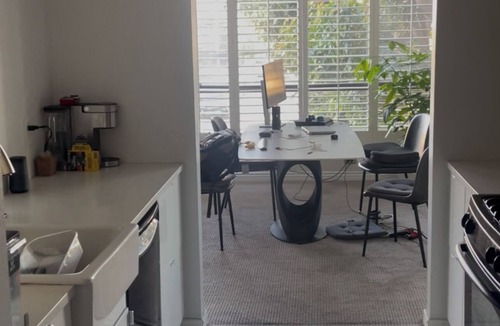 Sawtelle Condo | The Tree House - 2 Bed 2 Bath Light and Breezy with a Balcony West Los Angeles