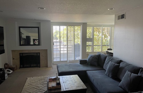 Sawtelle Condo | The Tree House - 2 Bed 2 Bath Light and Breezy with a Balcony West Los Angeles