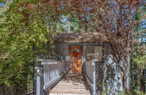 Arrowhead Villas House | The Treehouse