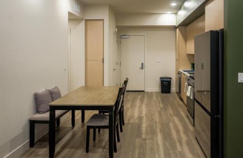 Arts District Apartment | The Upper Rooms