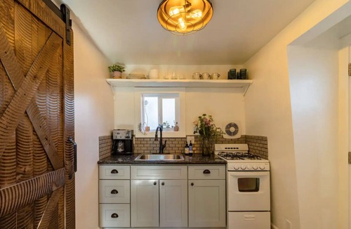 Petaluma Apartment | The Water Tower on 7th Street