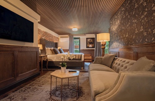 Little Venice Hotel | The Waterway Pub and Rooms