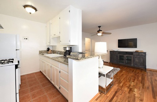 Hollywood Apartment | The Wilcox #2