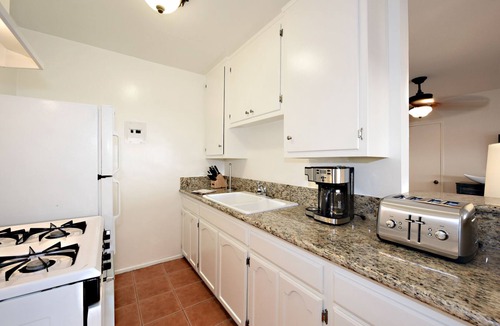 Hollywood Apartment | The Wilcox #2