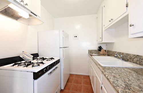 Hollywood Apartment | The Wilcox #2