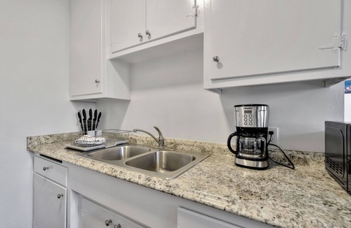 Hollywood Apartment | The Wilcox #5
