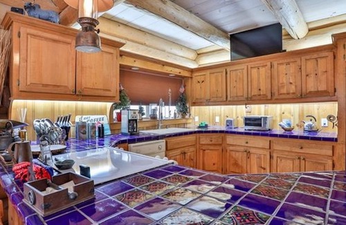 Crestline Cabin | The WIld West Cabin Retreat - a mountain getaway 🏔