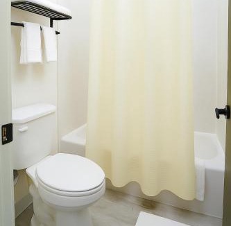 Willits Hotel | The Woodrose- NEWLY RENOVATED