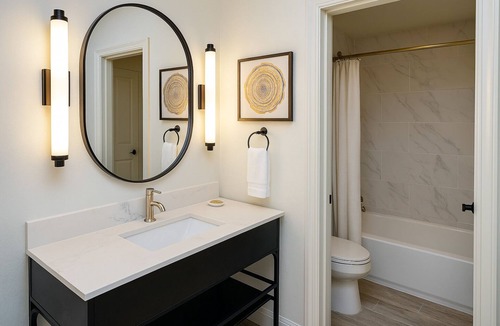 Willits Hotel | The Woodrose