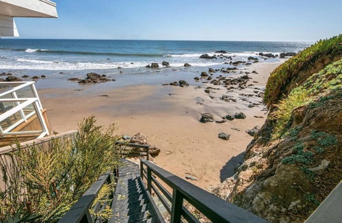 Western Malibu House | This Property once belonged to the iconic Steve McQueen