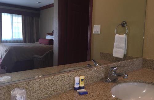 Eastside Hotel | Thunderbird Lodge