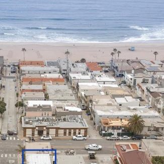 El Porto Apartment | Tide House - Unit E - Modern Seaside Studio w Parking