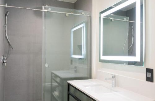 Somerset Hotel | Tilbury Inn