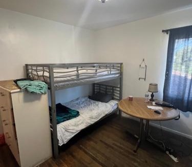 North Hollywood Hostel | Timen House