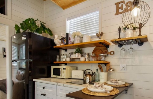 Canyon Country House | Tiny Farmhouse on Wheels! No Pet Fee!