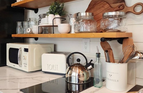 Canyon Country House | Tiny Farmhouse on Wheels! No Pet Fee!
