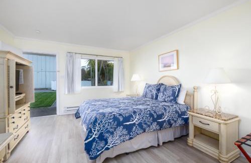 Inverness Hotel | Tomales Bay Lodge and Marina Inc