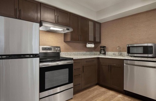 Nut Tree House | TOP NEWLY RENOVATED VACAVILLE HOTEL MINUTES FROM TRAVIS AFB