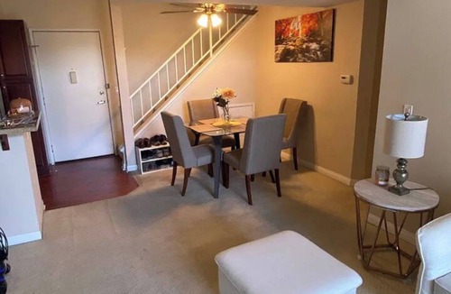Warner Center Apartment | Topanga Luxe Loft