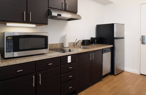 Lancaster Hotel | TownePlace Suites by Marriott Lancaster, CA