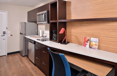 Chino Hills Hotel | TownePlace Suites by Marriott Ontario Chino Hills